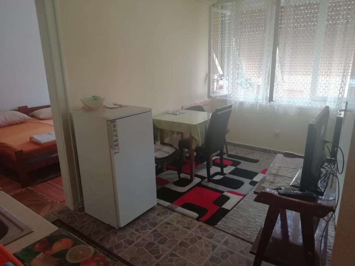 Centar Херцег Нови Екстериор снимка